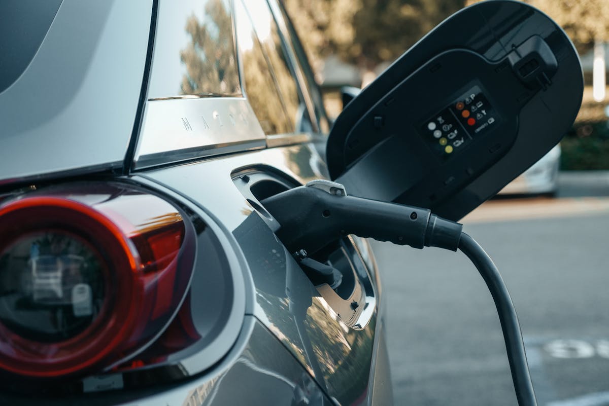 Wie beeinflusst die Elektromobilität die deutsche Autozuliefererindustrie