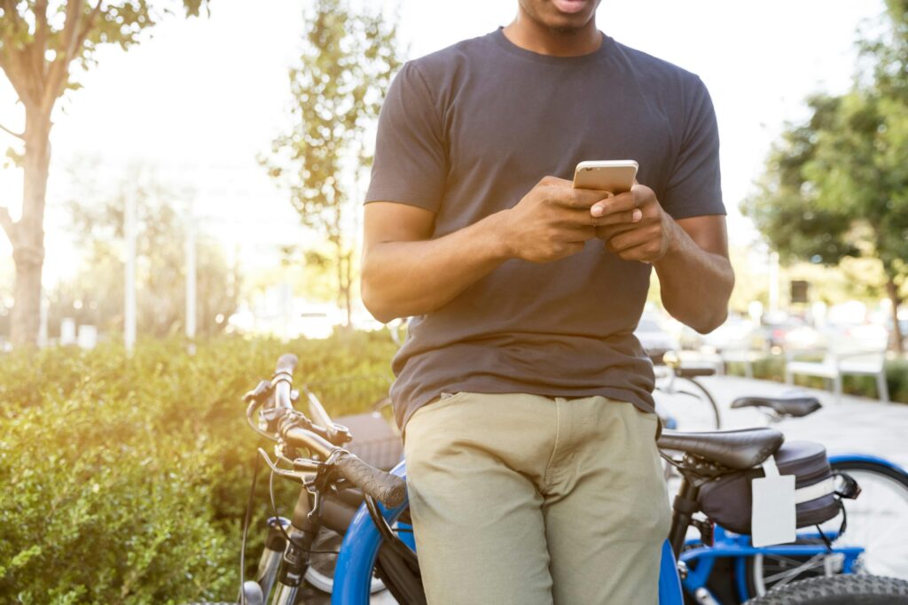 Was sind die Risiken beim Herunterladen von Apps aus unbekannten Quellen?